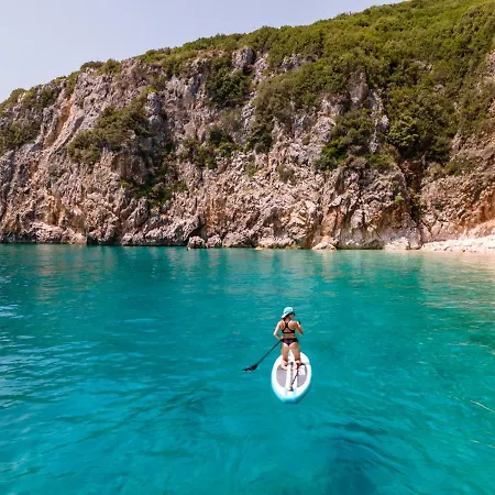 Wave N' Sea * Himare